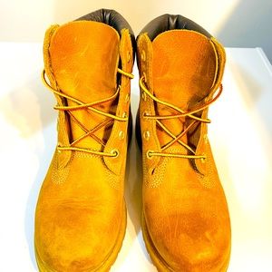 Timberland Women’s size 7 Wheat/Gold